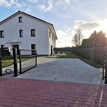 Bohnapartments Haus Zocheblick - 2 Kostenlose Parkplaetze - Sehr Ruhig - 4 Schlafzimmer - Neubau - Vollausstattung - Wlan Hébergement de vacances Hoppegarten