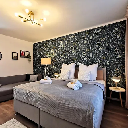 Hébergement de vacances Bohnapartments Haus Zocheblick - 2 Kostenlose Parkplaetze - Sehr Ruhig - 4 Schlafzimmer - Neubau - Vollausstattung - Wlan Hoppegarten