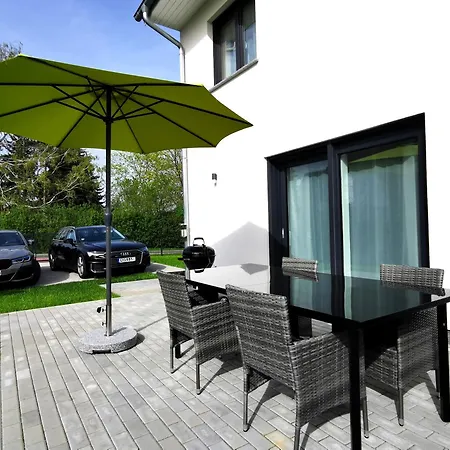 Hébergement de vacances Bohnapartments Haus Zocheblick - 2 Kostenlose Parkplaetze - Sehr Ruhig - 4 Schlafzimmer - Neubau - Vollausstattung - Wlan Hoppegarten