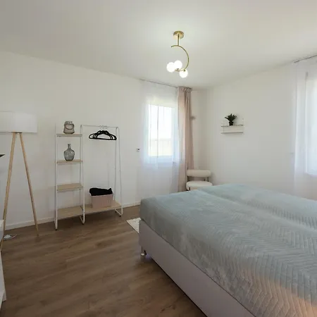 Hébergement de vacances Bohnapartments Haus Zocheblick - 2 Kostenlose Parkplaetze - Sehr Ruhig - 4 Schlafzimmer - Neubau - Vollausstattung - Wlan